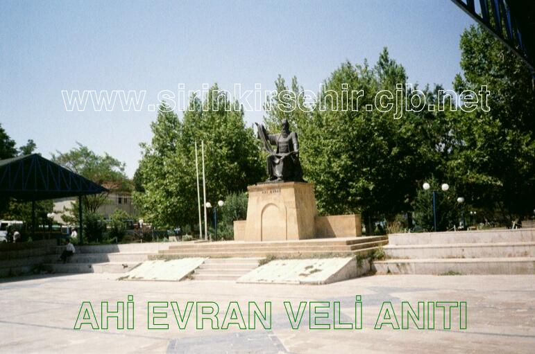Ahi Evran Veli Aniti 02.JPG